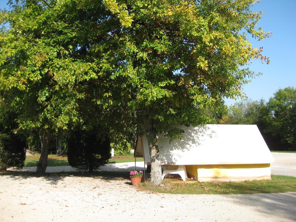 Camping Porte Des Vosges Bulgnéville Δωμάτιο φωτογραφία