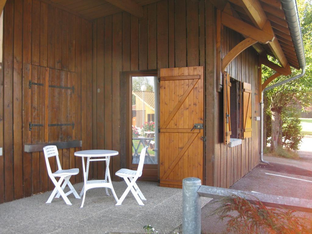 Camping Porte Des Vosges Bulgnéville Δωμάτιο φωτογραφία