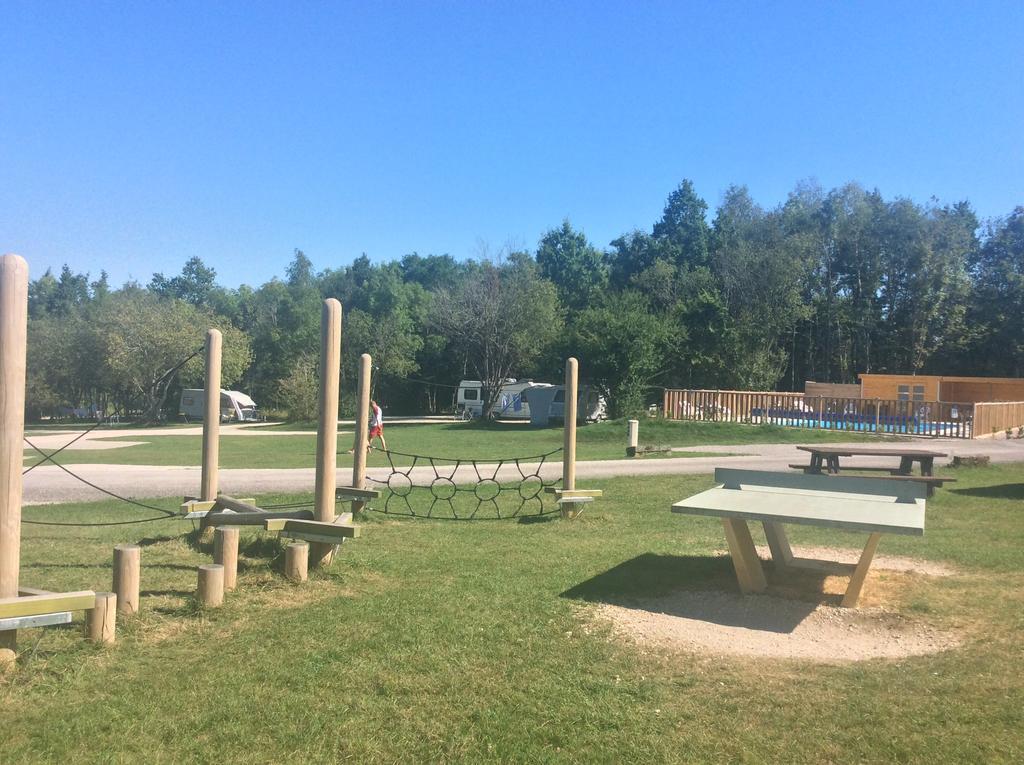 Camping Porte Des Vosges Bulgnéville Εξωτερικό φωτογραφία