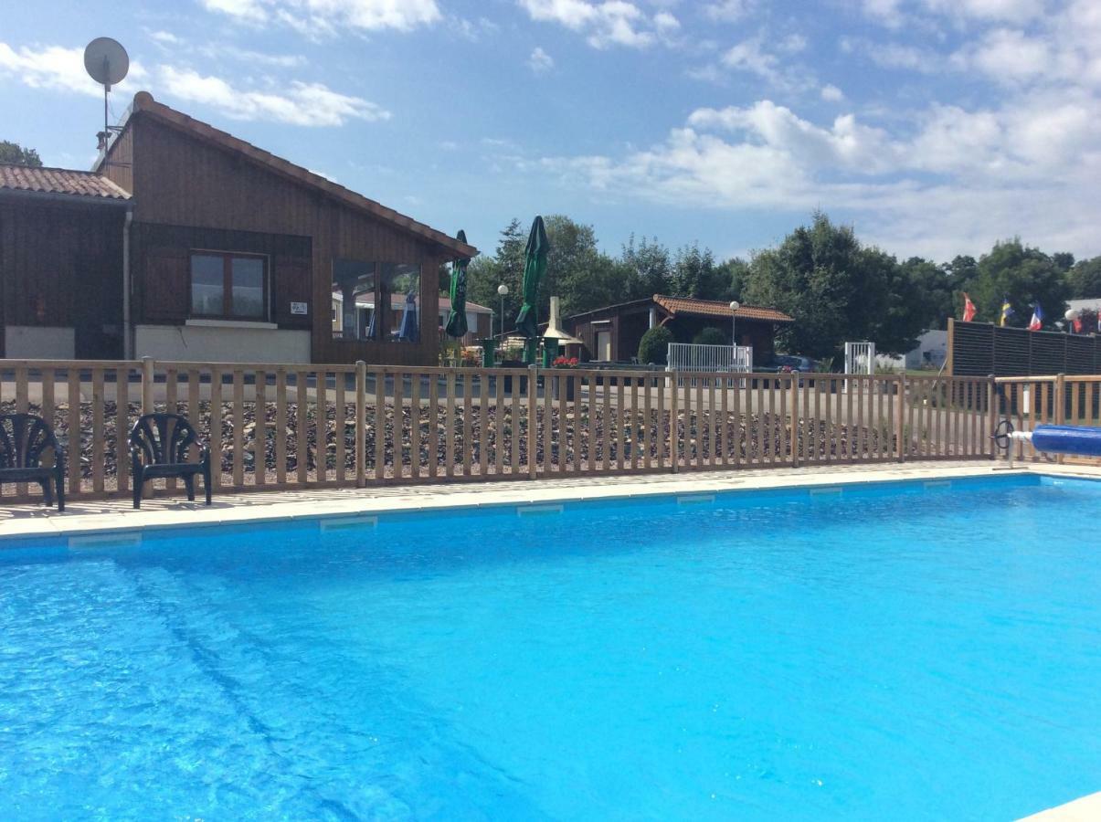 Camping Porte Des Vosges Bulgnéville Εξωτερικό φωτογραφία